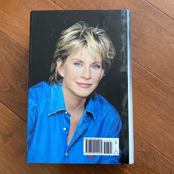 Scarpetta by Patricia Cornwell - Picture 2 of 3